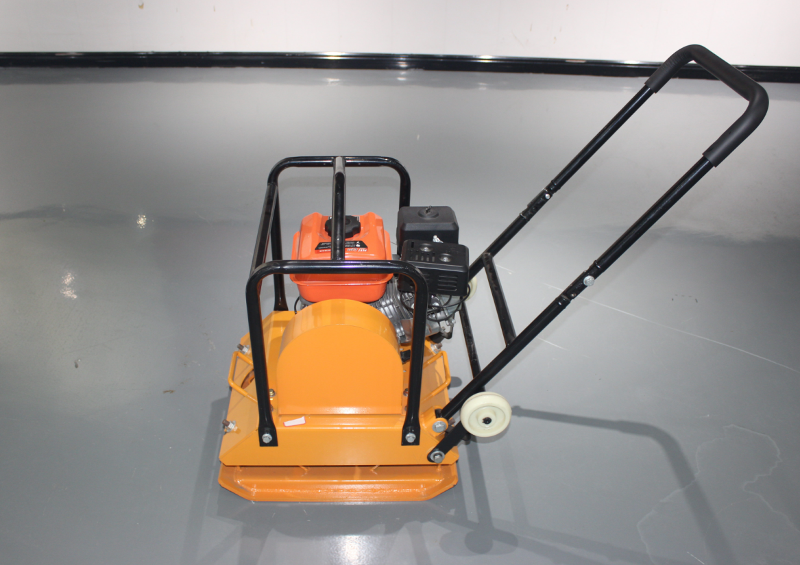 Manufacturer Direct Sales MTQT C120 Vibratory Plate Compactor Honda Gasoline Engine High Power 1 Year Warranty