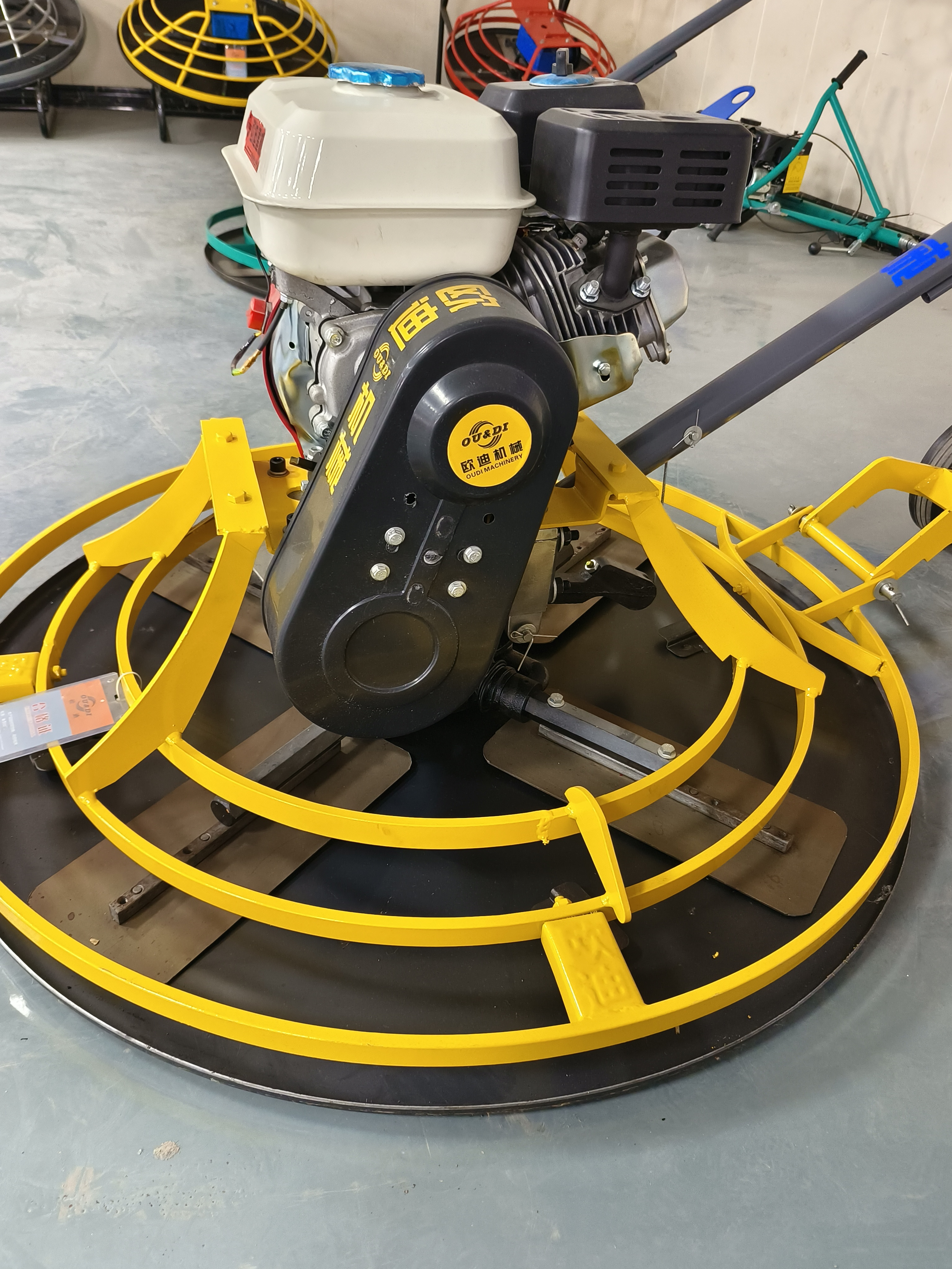 MTQT 5.5HP Gasoline Engine Walking Advanced Mini Concrete Power Spatula Machine 8 Blades High Efficiency Concrete Surface 1 Year